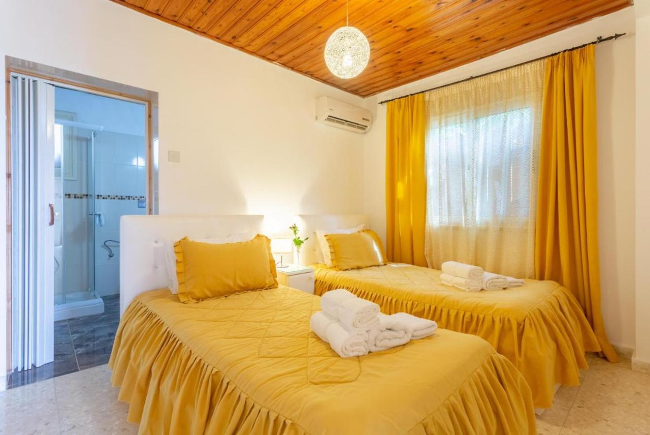 Constantinos Villa
